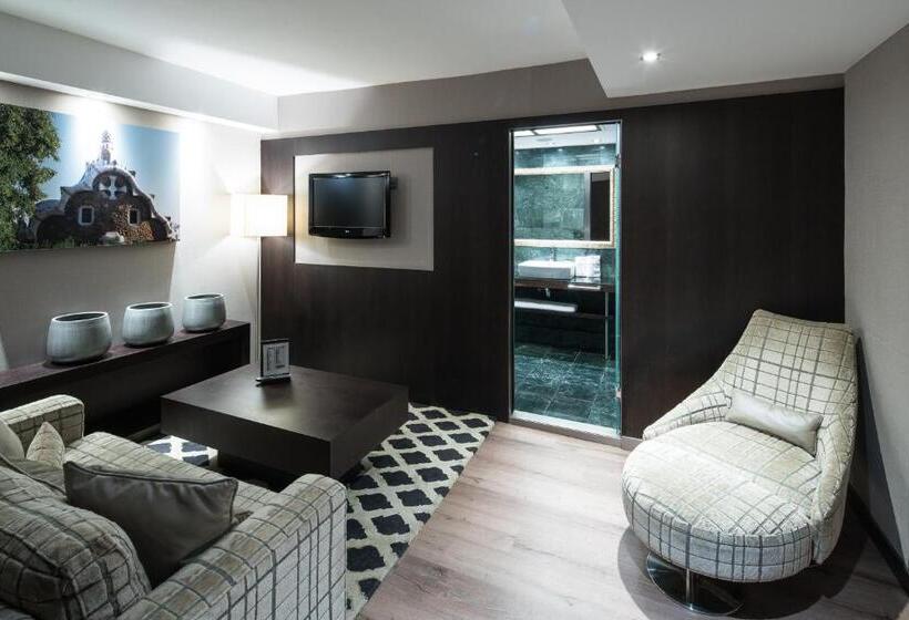 هتل Catalonia Rigoletto