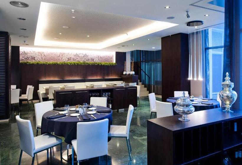 هتل Catalonia Rigoletto