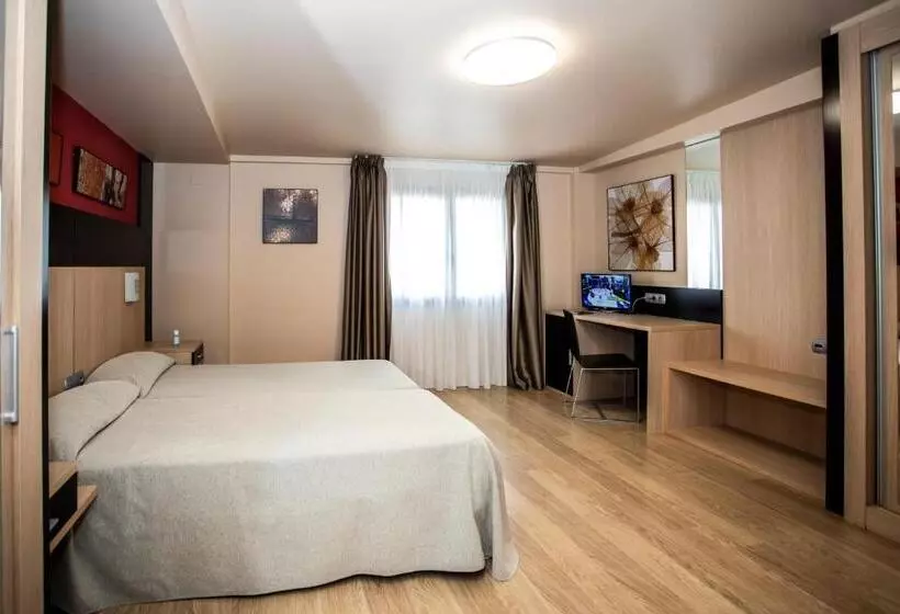 Hotell Ciudad De Ejea