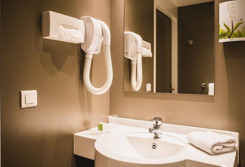 Dc Hotel Charleroi Airport