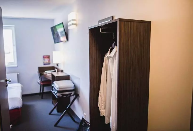 Dc Hotel Charleroi Airport