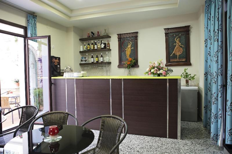 هتل De Los Faroles