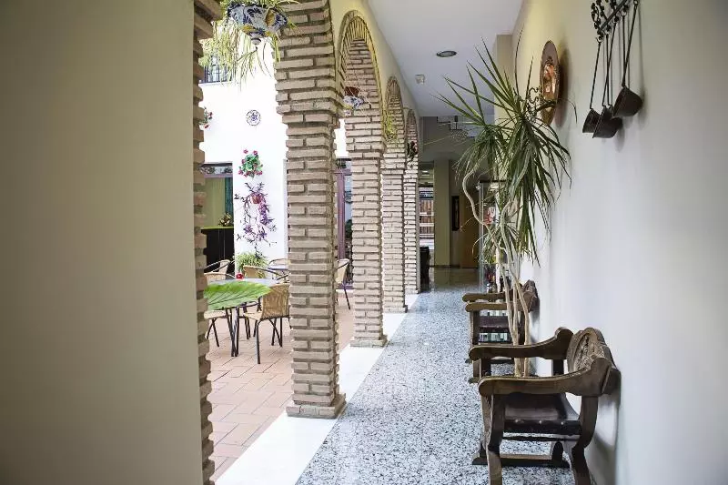 Hotel De Los Faroles