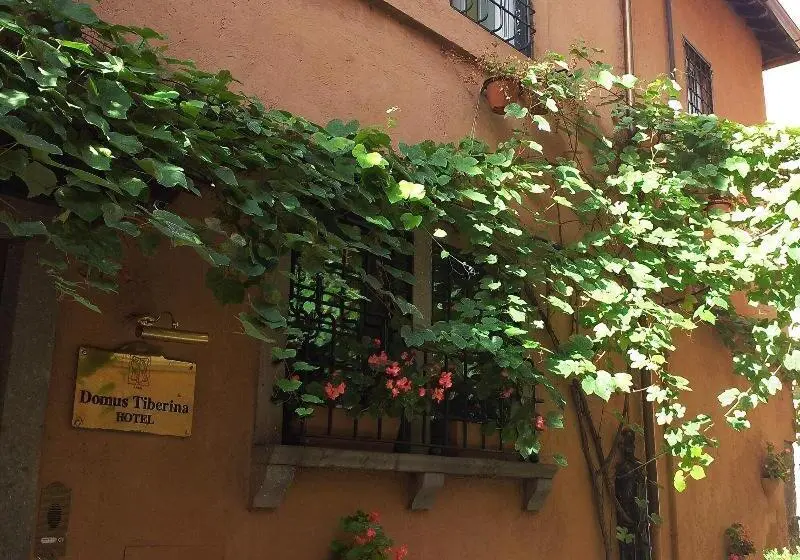 Hotel Domus Tiberina
