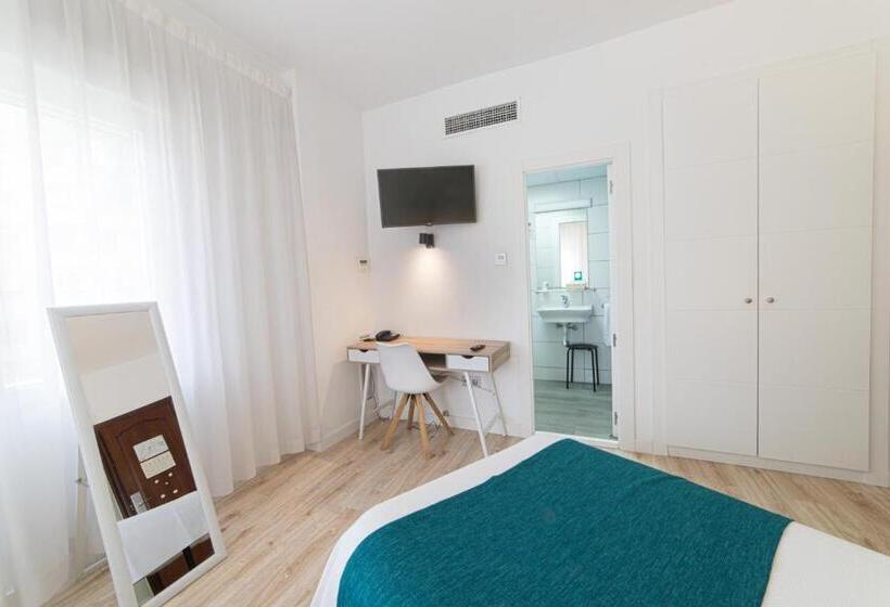 בית מלון כפרי Goya