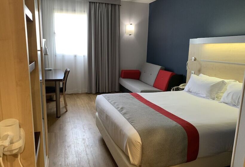בית מלון כפרי Holiday Inn Express Vitoria, An Ihg