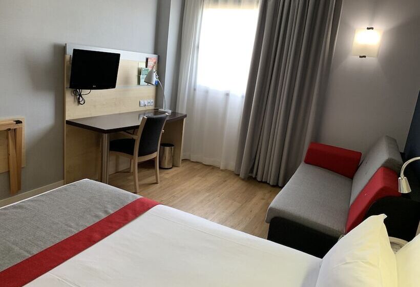 בית מלון כפרי Holiday Inn Express Vitoria, An Ihg