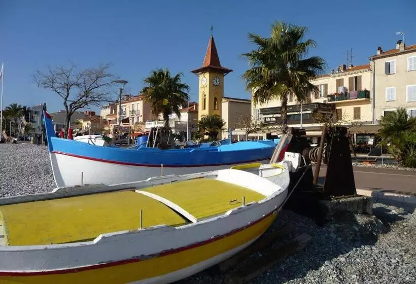 هتل Hôtel Restaurant Brasilia