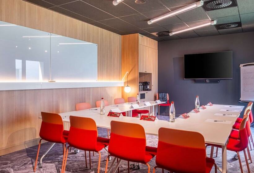 ホテル Ibis Nantes Treillières