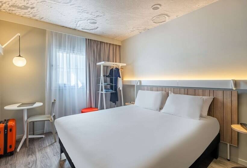 ホテル Ibis Nantes Treillières