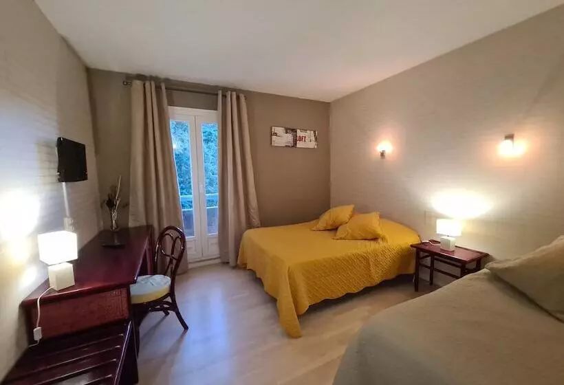 ホテル Logis Hôtel Restaurant Le Mas De L Olivier