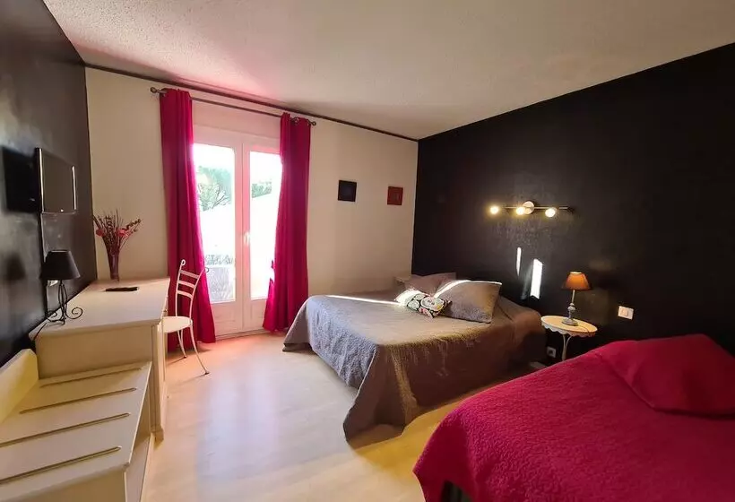 ホテル Logis Hôtel Restaurant Le Mas De L Olivier