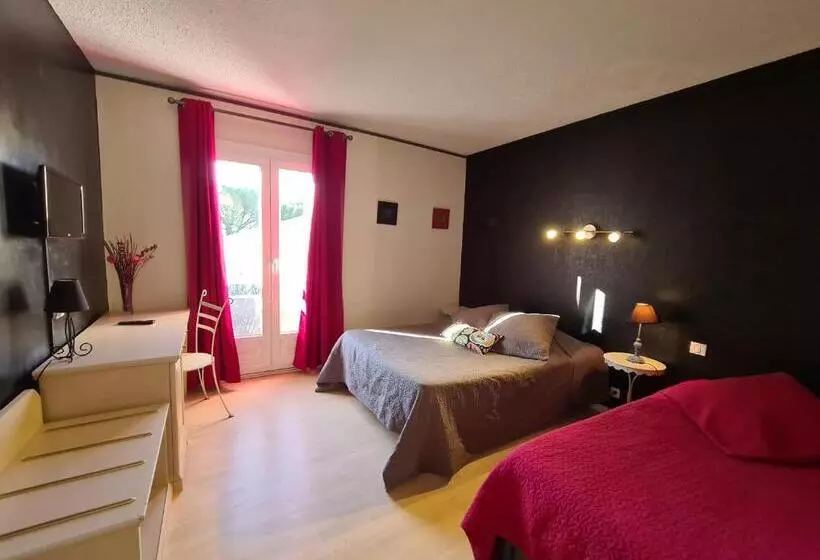 ホテル Logis Hôtel Restaurant Le Mas De L Olivier