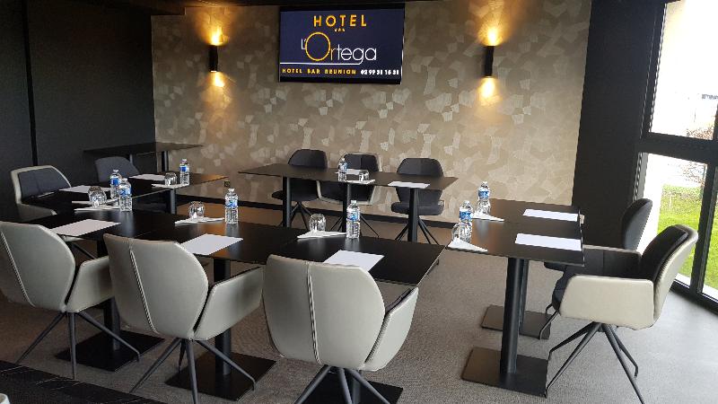 ホテル L Ortega   Rennes St Jacques Aéroport