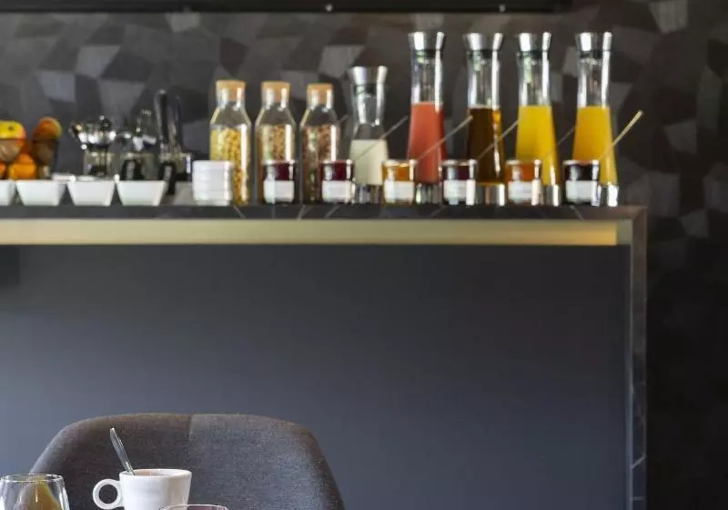 Отель L Ortega Rennes St Jacques Aéroport