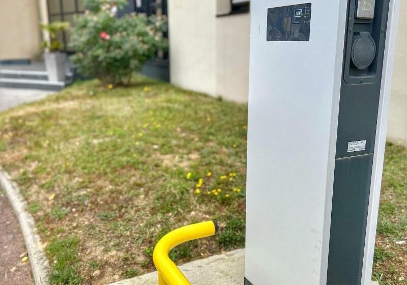 ホテル L Ortega   Rennes St Jacques Aéroport