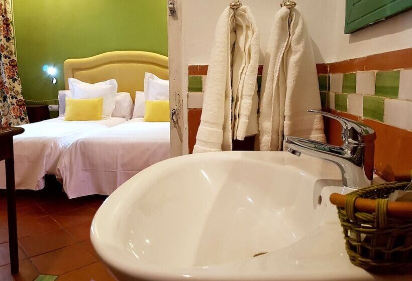 هتل Palacio Cobertizo De Santa Ines