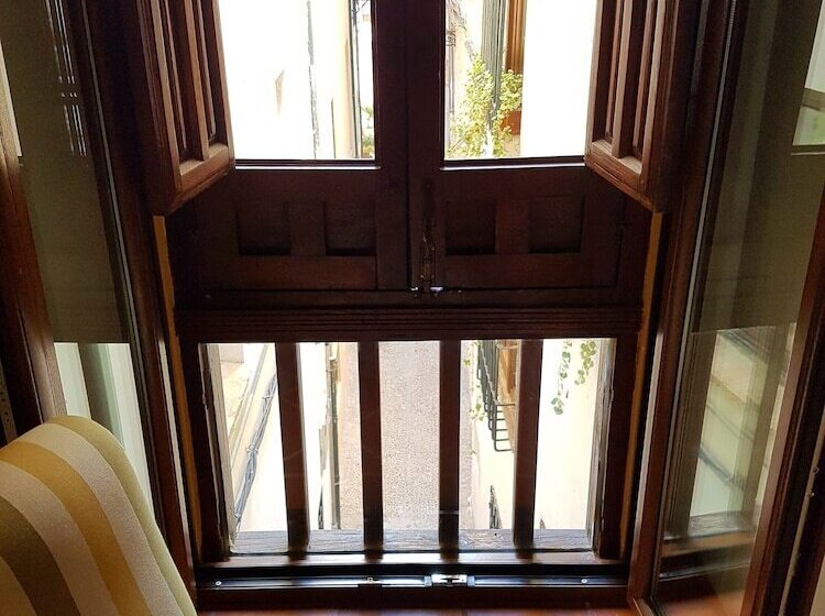 هتل Palacio Cobertizo De Santa Ines