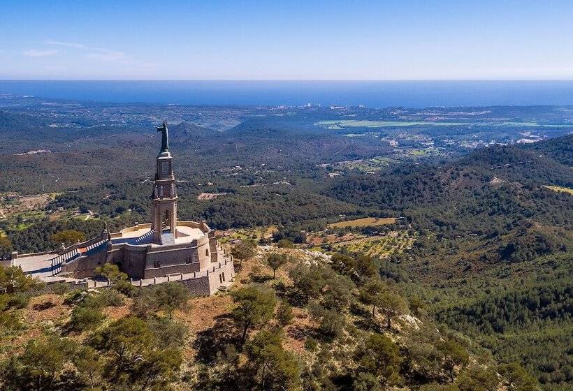 Petit Hotel Hostatgeria Sant Salvador