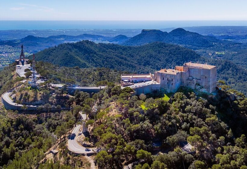 Petit Hotel Hostatgeria Sant Salvador