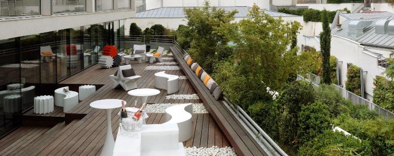 Отель Renaissance Paris Arc De Triomphe