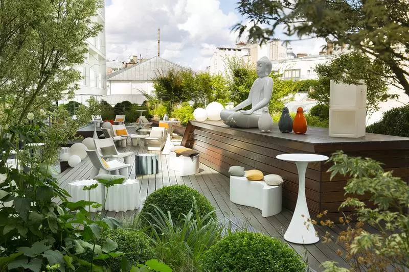 Отель Renaissance Paris Arc De Triomphe