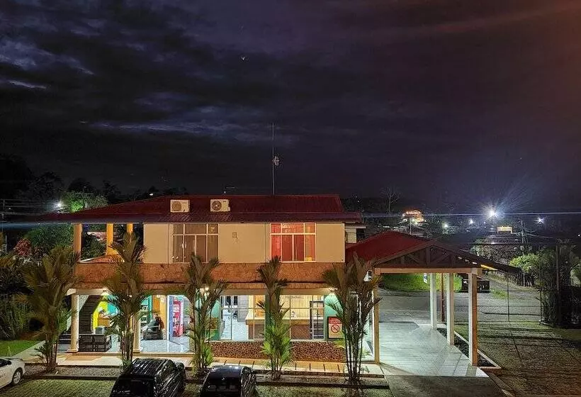 בית מלון כפרי San Bosco Inn