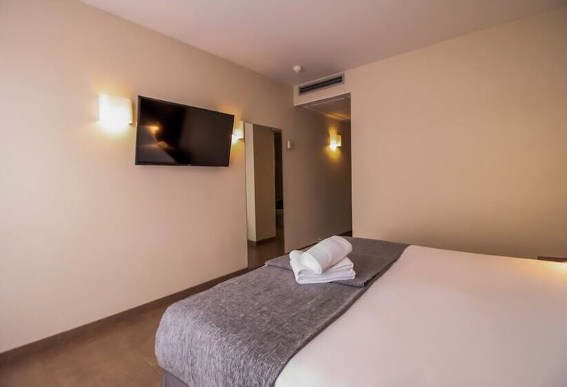 Sm Hotel Teatre Auditori