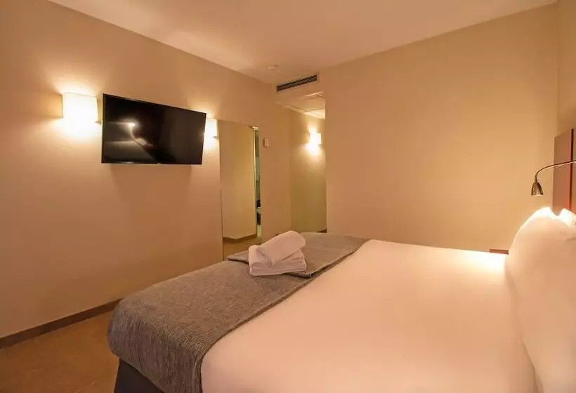 Sm Hotel Teatre Auditori