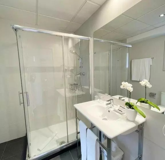 Sm Hotel Teatre Auditori