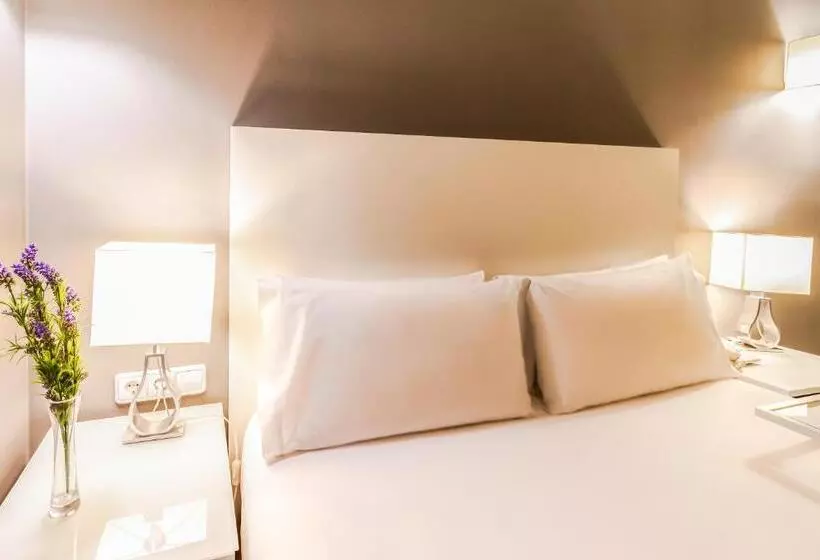 Sm Hotel Teatre Auditori