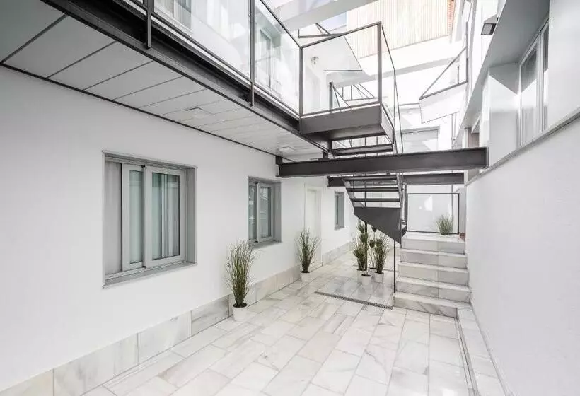 Sm Hotel Teatre Auditori