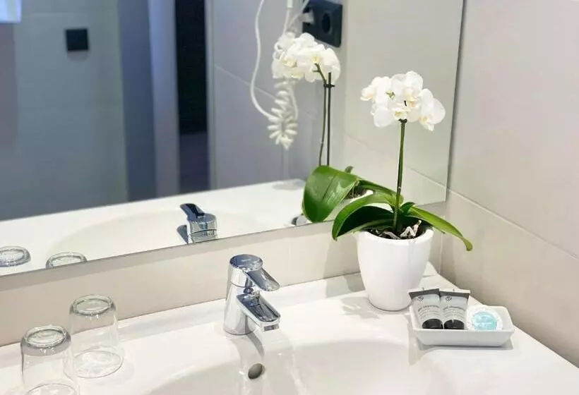 Sm Hotel Teatre Auditori