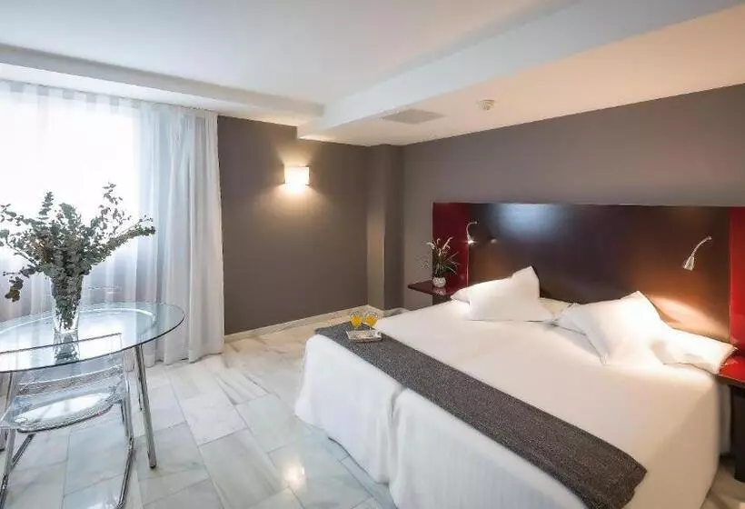 Sm Hotel Teatre Auditori