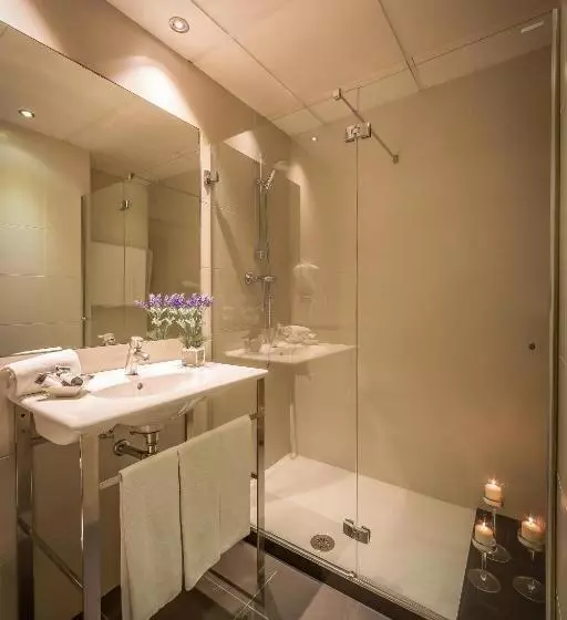 Sm Hotel Teatre Auditori