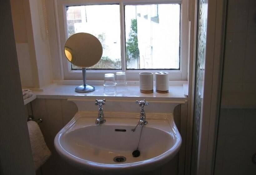 Hotelli The Horseshoe Guesthouse