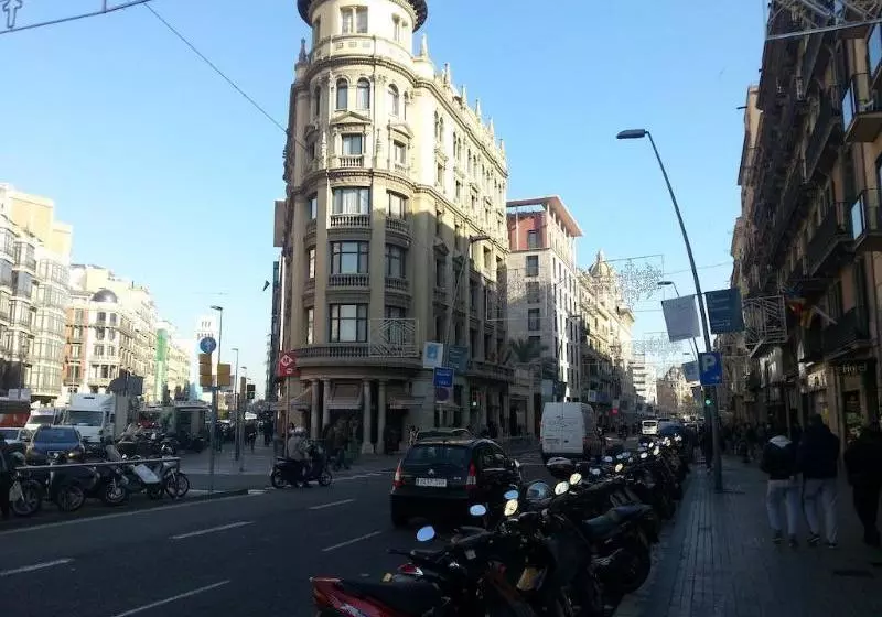 Studios Pelayo Guest House