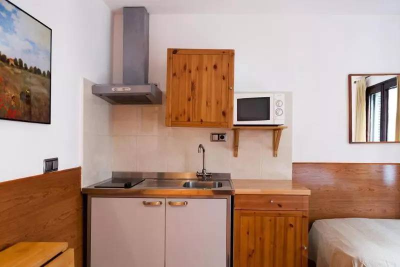 Studios Pelayo Guest House