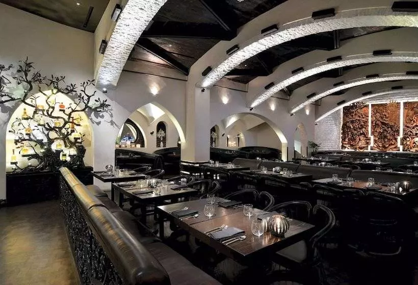 ホテル Aria Sky Suites