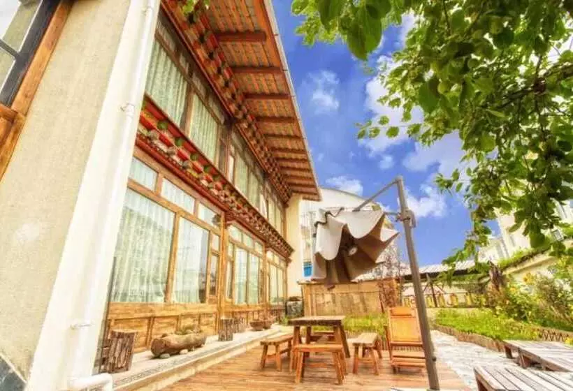 ホテル Asha's Inn