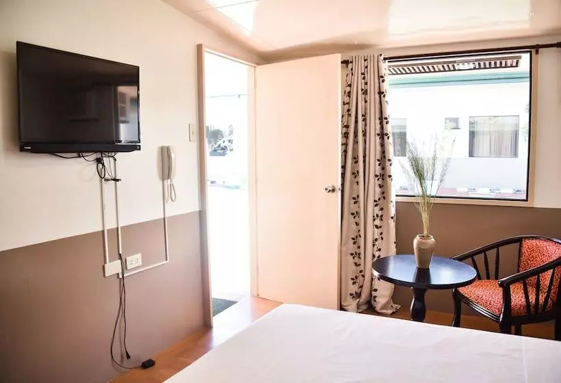 هتل Besm Traveler S Inn