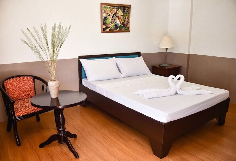 בית מלון כפרי Besm Traveler S Inn