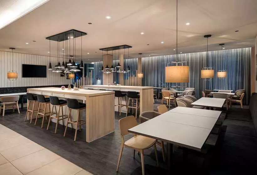 Hotelli Hampton By Hilton Kiel City Centre