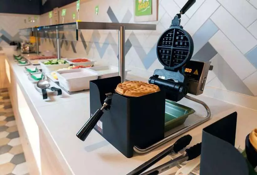 Hotelli Hampton By Hilton Kiel City Centre