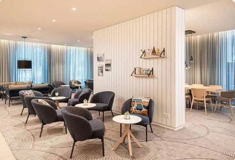 Hotelli Hampton By Hilton Kiel City Centre