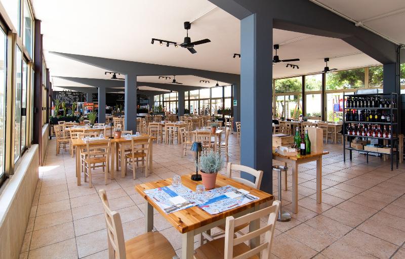 هتل Club Del Sole Pini Beach Village