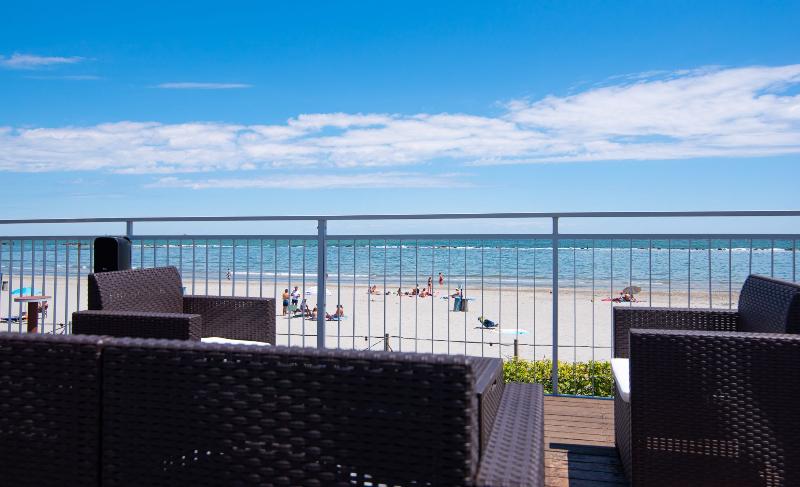 هتل Club Del Sole Pini Beach Village