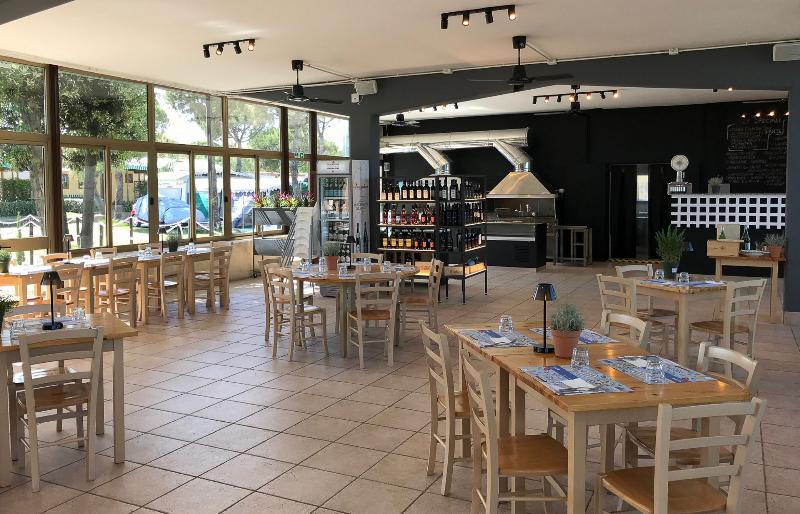 هتل Club Del Sole Pini Beach Village