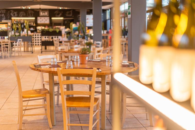 هتل Club Del Sole Pini Beach Village