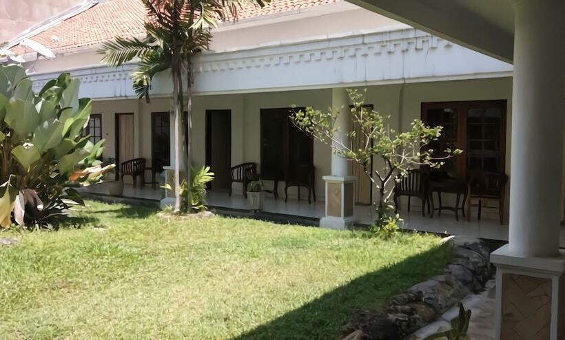 Hotel Sanashtri By Shm